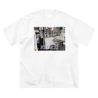 MitsuOのKYUKEI NEKO Big T-Shirt