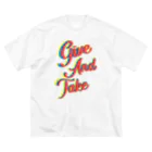 たけるん’s SHOPのGive And Take　スマホケース　 ビッグシルエットTシャツ