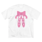 HONOMINEのピンクのバレエシューズ Big T-Shirt