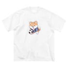 CosmicGardenのサッカー犬 ビッグシルエットTシャツ