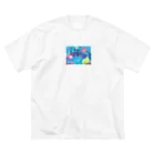 ねこさん爆発ショップの金魚とスケスケニャメクジ ビッグシルエットTシャツ