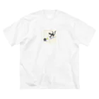 renkanのおもちゃで遊ぶかわいい猫🐈 Big T-Shirt