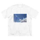 おみおパンツの紙飛行機雲 ビッグシルエットTシャツ