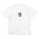 tomokazunagataのカマキリ君 Big T-Shirt