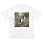 夜のねこの猫の楽園 Big T-Shirt