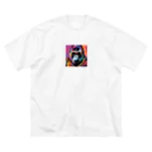 Rabbitのネオンカラーゴリラくん Big T-Shirt