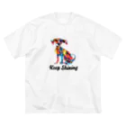 G.O.A.T.designのカラフルな模様を身に纏った犬 Big T-Shirt