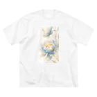 cute styleのLucky Flower Silver Blue Big T-Shirt