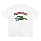 KyabettyのBait Tree Tank Big T-Shirt