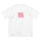 ペコりんショップのピンクフラワーバタフライ Big T-Shirt