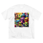 LEAD !のモンスターの親子が笑顔で楽しそうに遊んでいる風景 Big T-Shirt