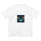 tanantの夏祭り、提灯が灯る下で花火をみている Big T-Shirt