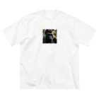 sunday_sataurday_freedayの信頼できるゴリラ Big T-Shirt