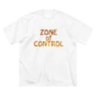 BE UPWARDのZONE OF CONTROL ビッグシルエットTシャツ