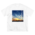 GOHANNDESUYOの夕焼け小焼け Big T-Shirt