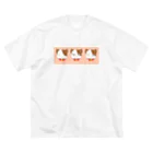 アオフジマキのneko Big T-Shirt