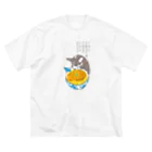 サカモトリエ/イラストレーターのコーギーとカツ丼 ビッグシルエットTシャツ