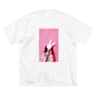 有村佳奈のART FASHION SHOPのrinrin ビッグシルエットTシャツ