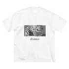 tjmtppのZinnia Big T-Shirt