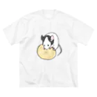 ハムスター＆ねずみ㌠のバナナを食べるパンダマウス ビッグシルエットTシャツ