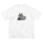 tamakoのtamakoアコーディオンねこ ビッグシルエットTシャツ