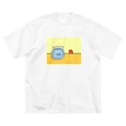 伊豆見のおさかなをみるこえび ビッグシルエットTシャツ