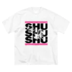 SHUSHUSHUの『シュシュシュの娘』グッズ ビッグシルエットTシャツ