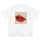 Sweetfishのぷるぷる唇 ビッグシルエットTシャツ