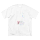 R&Mのリアル風ヨーキーちゃん。ロングコートにキュートなリボン～縦長～ Big T-Shirt