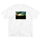 SHOPマニャガハの変わる空、変わる雲 Big T-Shirt