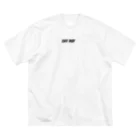 unoのシャイボーイ ビッグシルエットTシャツ