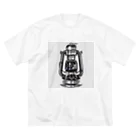 Wilderness Lifeのlantern Big T-Shirt