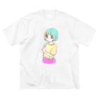 微々子(Viviko)のもう真夏の気分な子 Big T-Shirt