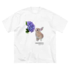 j8ie de vivre♪のうさぎと花　初めて紫陽花と出会ったうさぎ Big T-Shirt