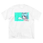 わたしのサバンナのネイル新しくしたわ ビッグシルエットTシャツ