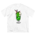 HIDEPAINT　SUZURI店のプームとタマゴヤンのメロンクリームソーダ ビッグシルエットTシャツ