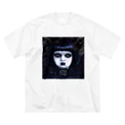 【ホラー専門店】ジルショップのDark Doll (正方形) ビッグシルエットTシャツ