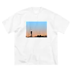 とんとんの競馬場　監視塔のある風景　カラー Big T-Shirt