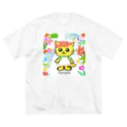 にゃんぴーのお花のうるにゃん（ぜんしん） Big T-Shirt