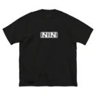 WILD CARDのNIN ビッグシルエットTシャツ