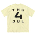 XlebreknitのThursday, 4th July Big T-Shirt