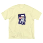 ドーナツ大好きにゃんこの宇宙でドーナツを食べる猫 ビッグシルエットTシャツ