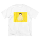 Carbon ＆ Baconのすわるねこ（ハチワレ） ビッグシルエットTシャツ