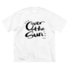 TBSラジオ『ジェーン・スーと堀井美香の「OVER THE SUN」』グッズのOVER THE SUN_Tシャツ(白) Big T-Shirt