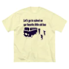 キッズモード某のスクールバスと少年たち ビッグシルエットTシャツ