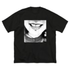tranquilizer【トランキライザー】のPiercing Smile Big T-Shirt