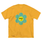 Bepppin3Companyのレトロフラワー★グリーン ビッグシルエットTシャツ