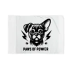 Urban pawsのパグチワワ「Paws of Power」 ブランケット