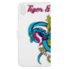 JOKERS FACTORYのTIGER ＆ DRAGON 手帳型スマホケースの裏面