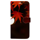 ここっとのボケた月と紅葉 Book-Style Smartphone Case